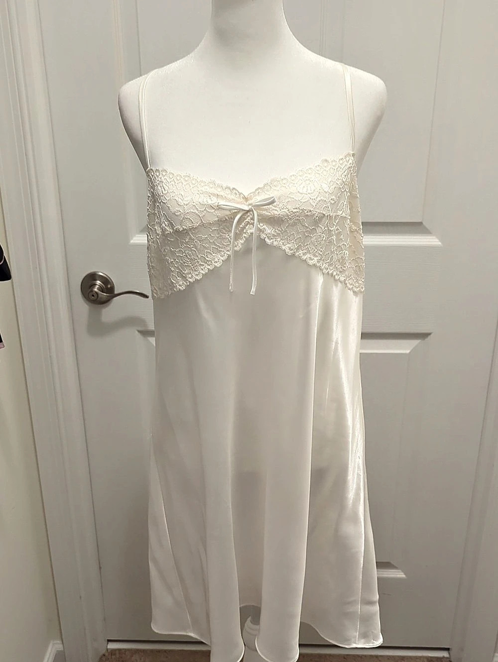 Lace Chemise in White Like New